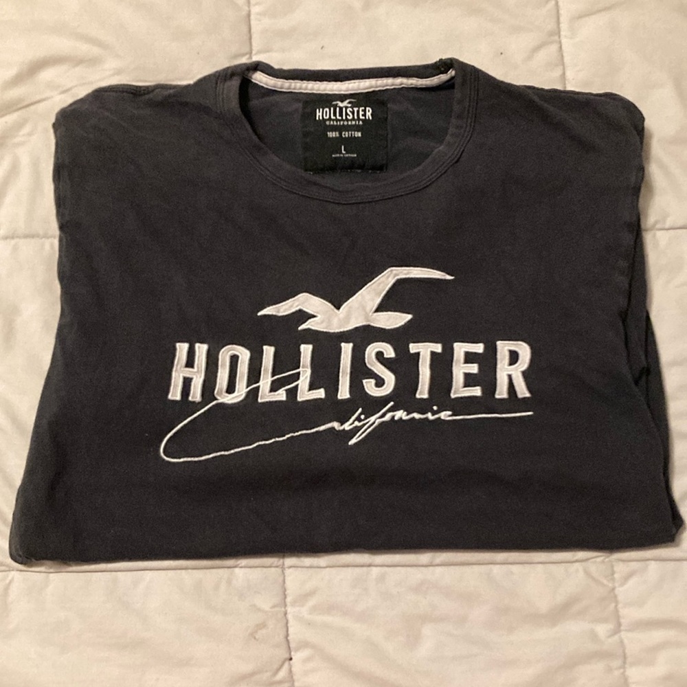 Hollister T-shirt